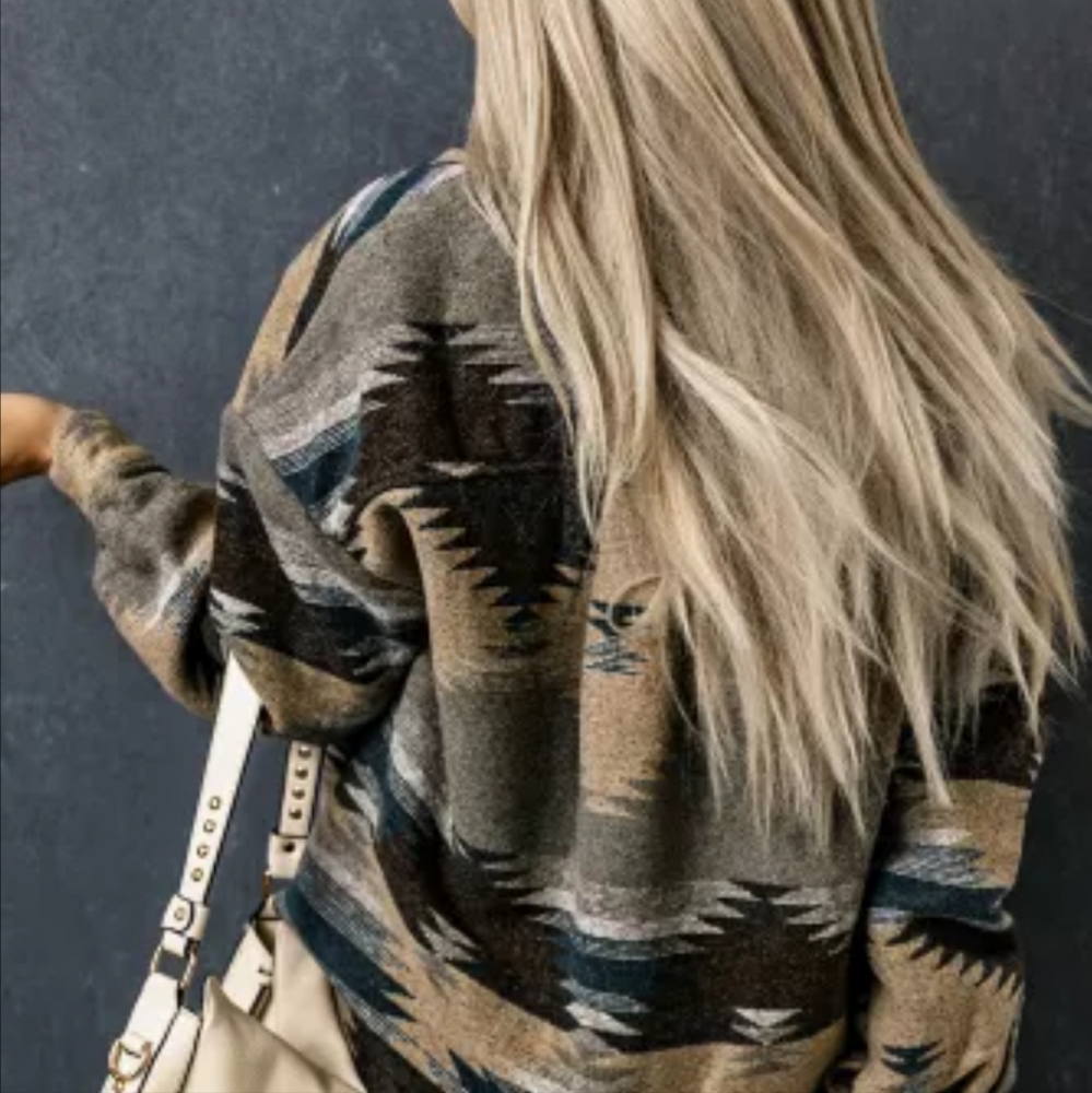 New blue distressed Aztec print shacket - Picture 2 of 16